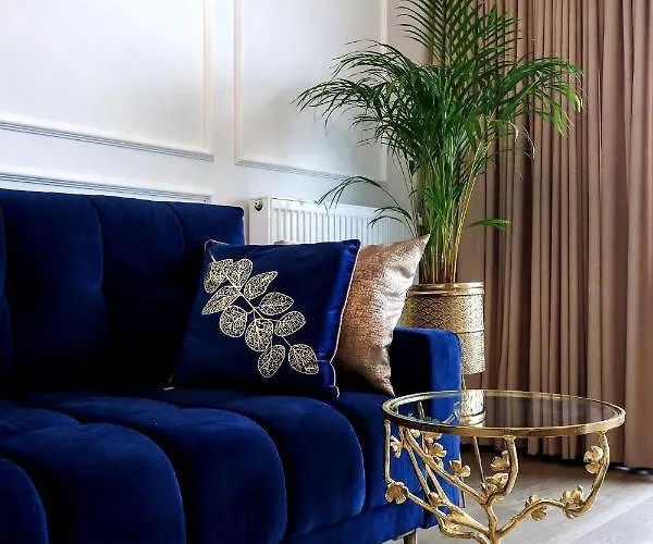 Hanza Tower Diamond Class Apartment