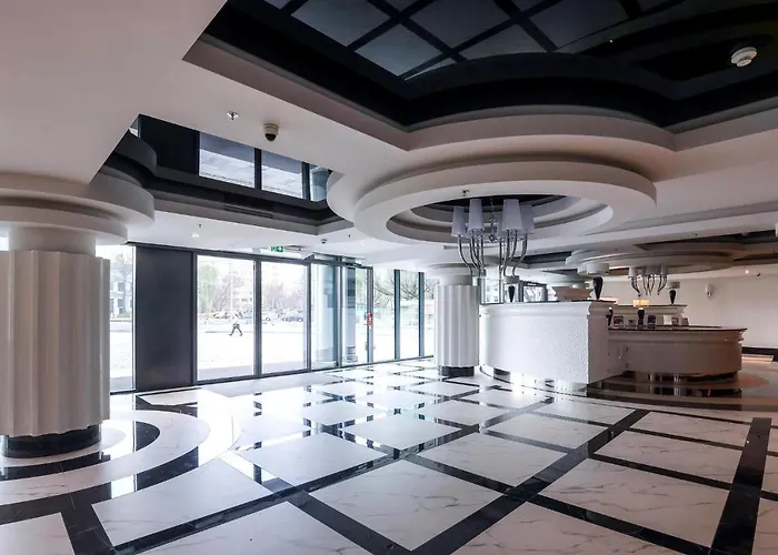 Hanza Tower Diamond Class Apartment *