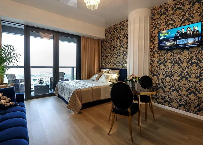 Hanza Tower Diamond Class Apartment *